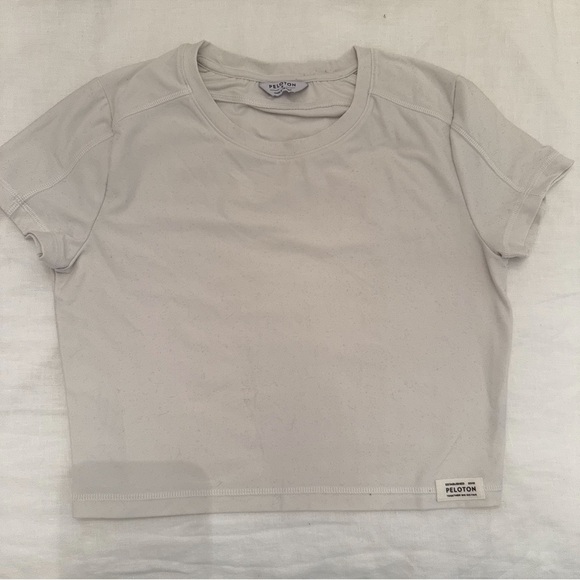 Peloton Short Sleeve Crop Top White - Picture 2 of 5